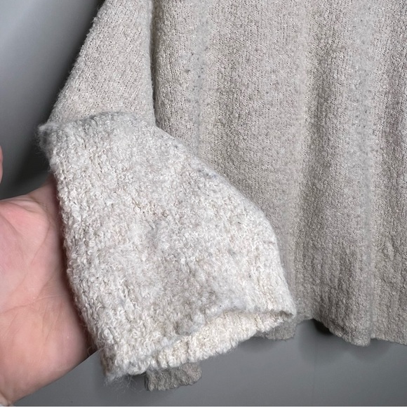 J Jill Sweater Womens XL beige Wool Blend Knit Long Sleeve Relaxed Fit fuzzy - Picture 3 of 8